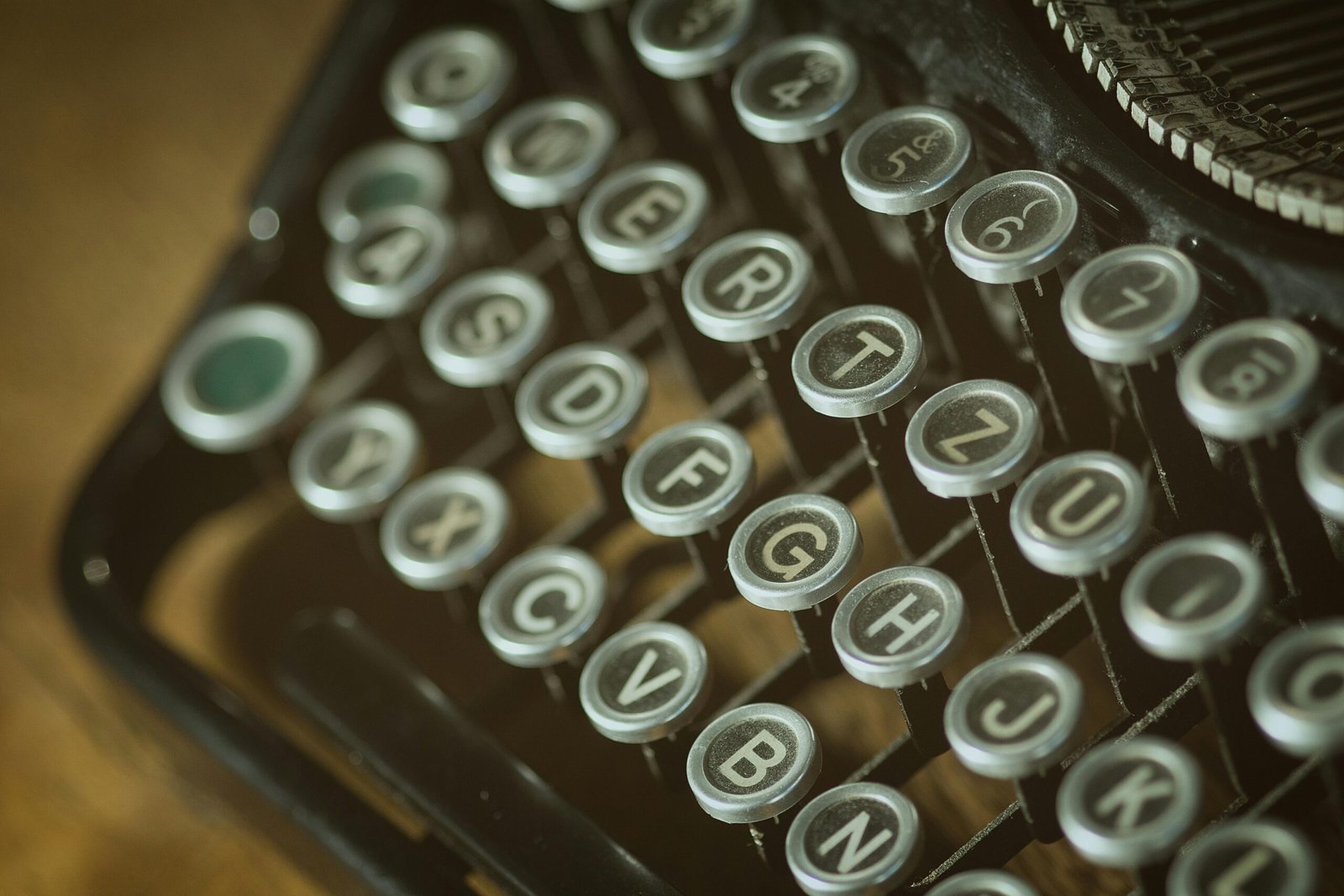 teclado de una máquina de escribir